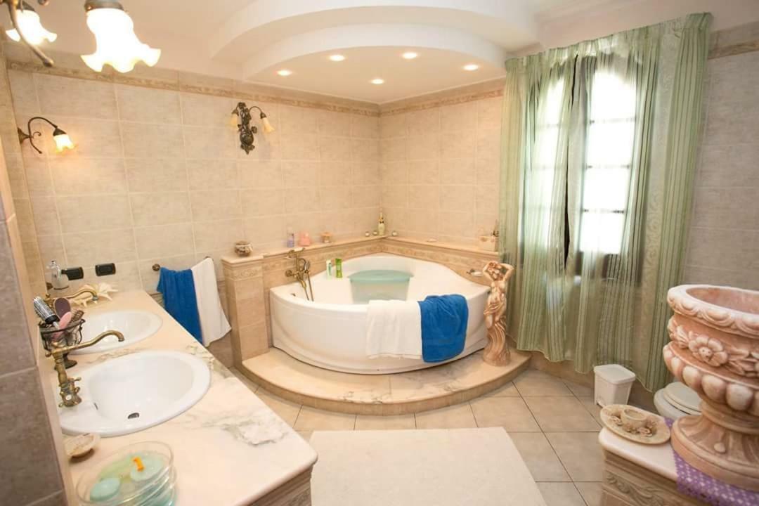B&B Villa Regina Santa Domenica  Extérieur photo